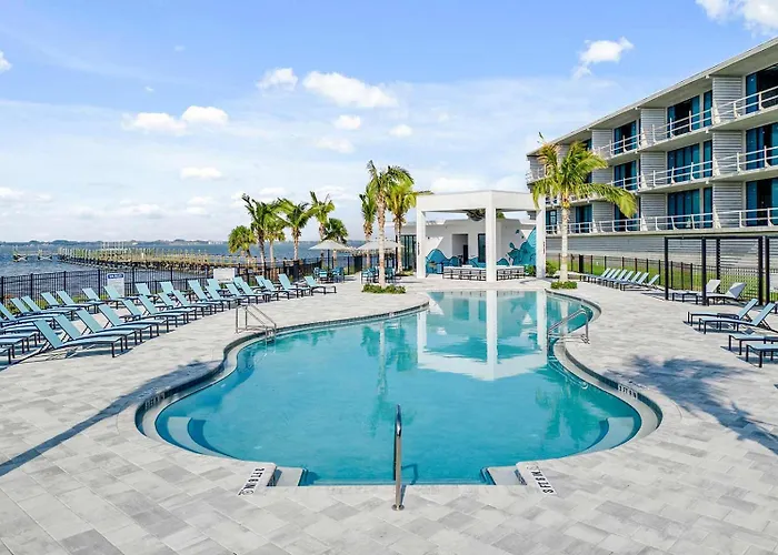 Villatel At Harbor Island Beach Club